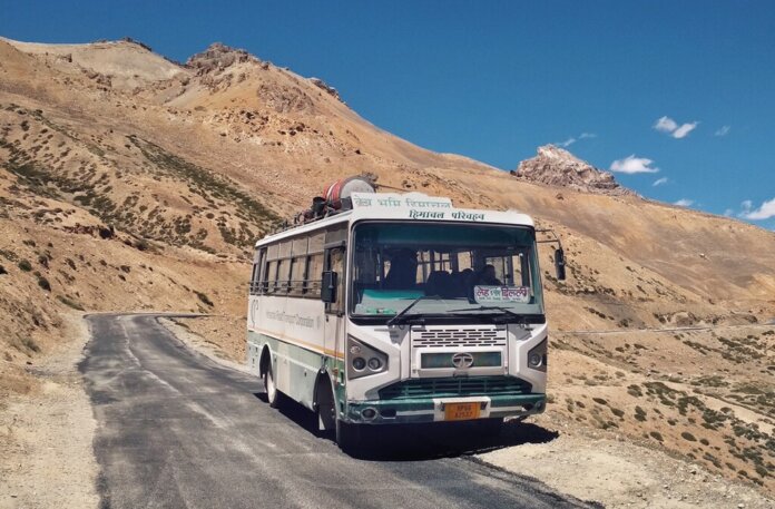 hrtc-bus-himachal